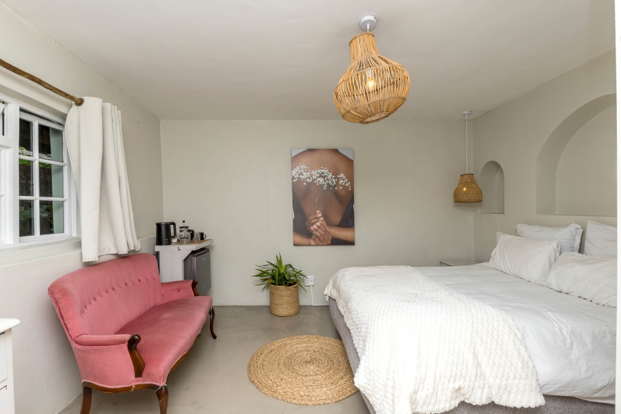 To Let 4 Bedroom Property for Rent in Overkloof Western Cape